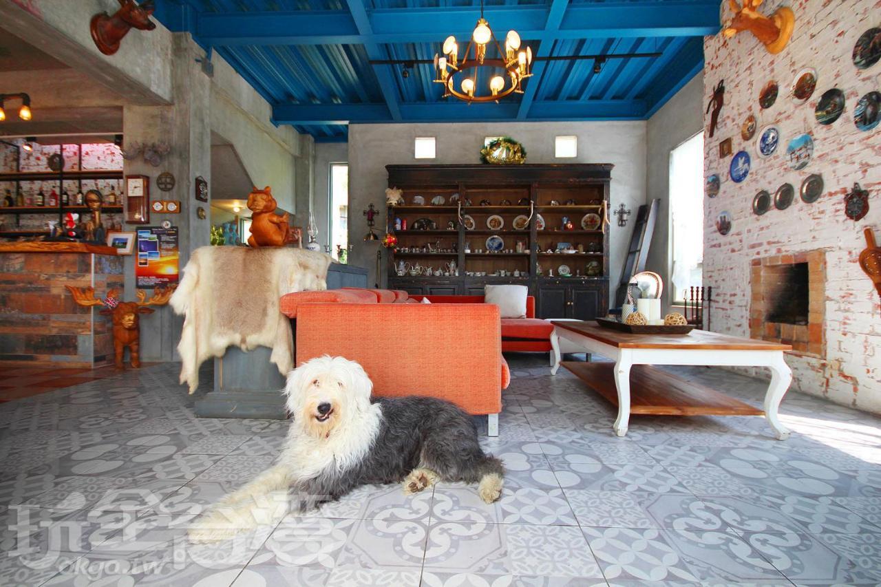 Moose & Squirrel Bed & Breakfast Renai Luaran gambar