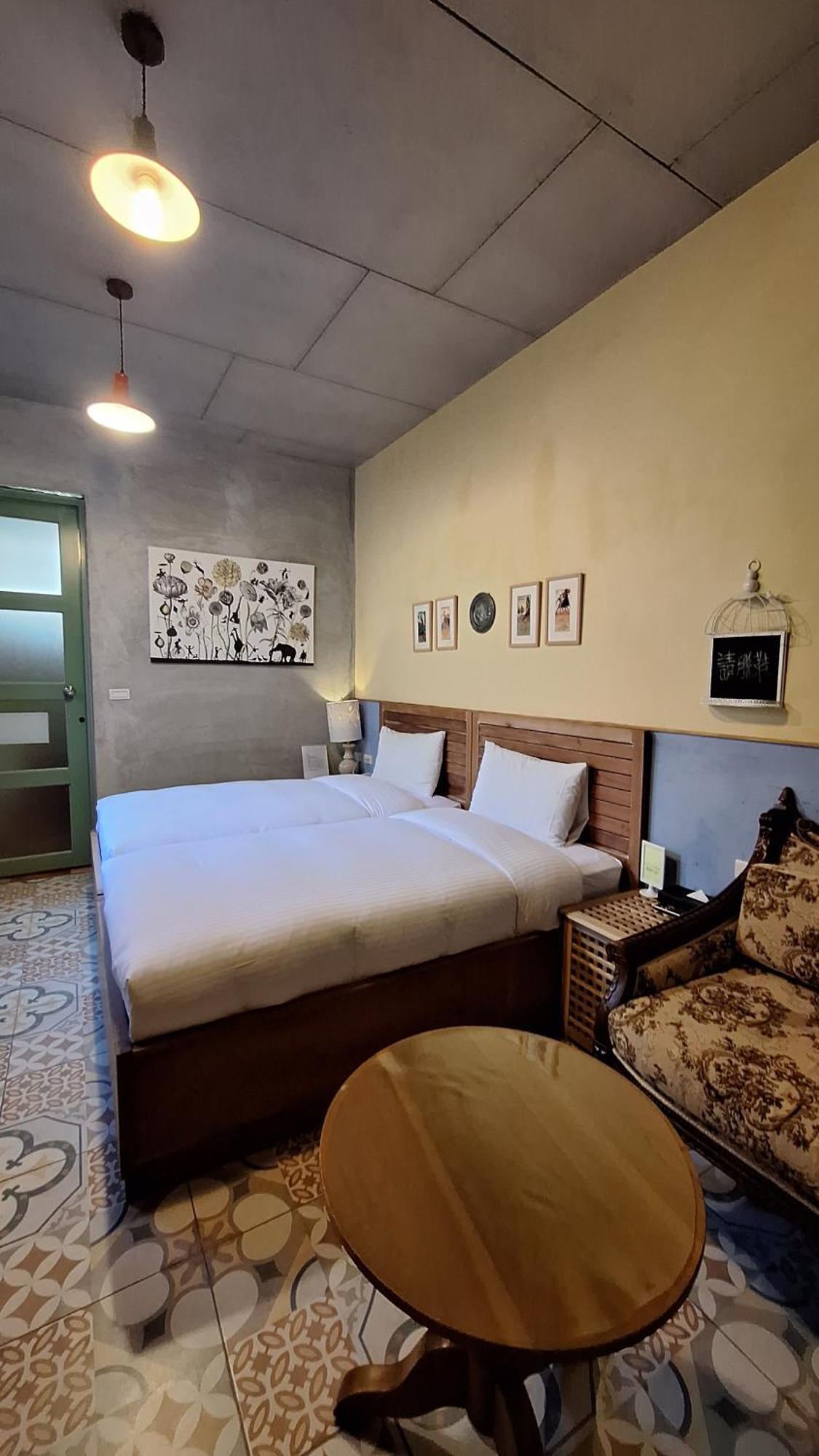 Moose & Squirrel Bed & Breakfast Renai Luaran gambar