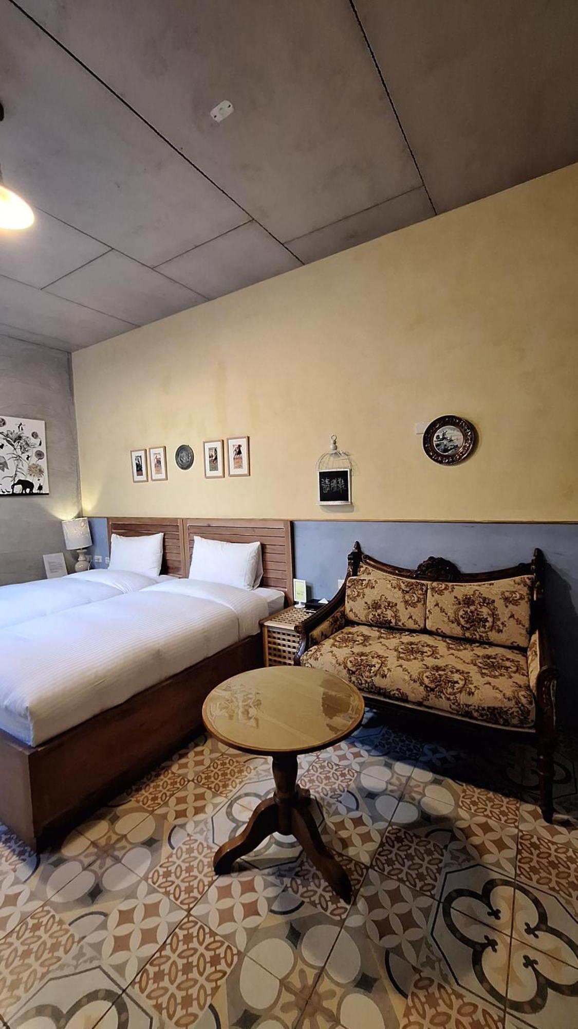 Moose & Squirrel Bed & Breakfast Renai Luaran gambar
